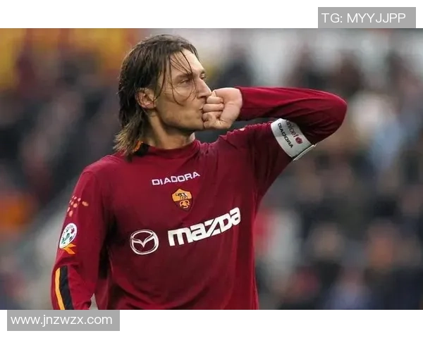 最迷人的足球明星背后的故事与魅力揭秘