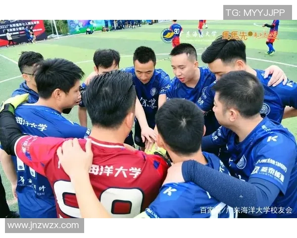 深圳足球队在全国锦标赛中的拼搏历程与荣耀时刻回顾 深圳足球队在全国锦标赛中的拼搏历程与荣耀时刻回顾