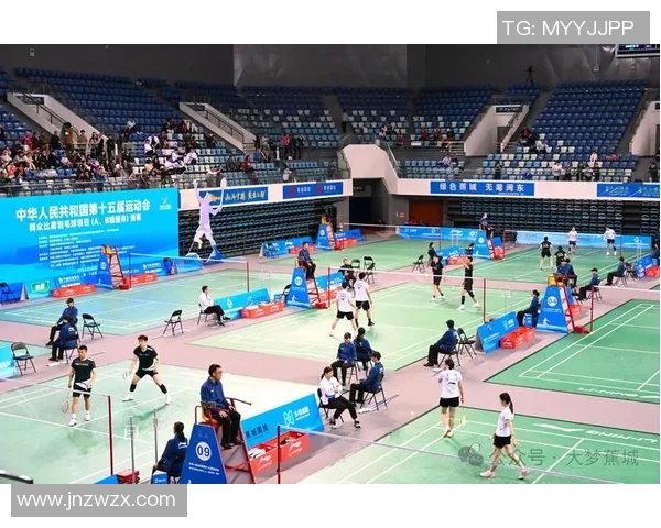 西安羽毛球队荣登全国团队协作排行榜第一名展现卓越实力与团队精神 西安羽毛球队荣登全国团队协作排行榜第一名展现卓越实力与团队精神