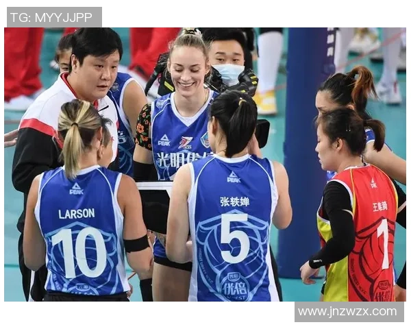 赛后分析:上海排球队与武汉排球队的战术配合与表现评估 赛后分析:上海排球队与武汉排球队的战术配合与表现评估