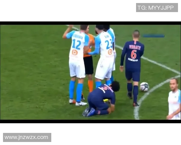 足球明星搞笑假摔合集让你捧腹大笑的精彩瞬间大盘点 足球明星搞笑假摔合集让你捧腹大笑的精彩瞬间大盘点