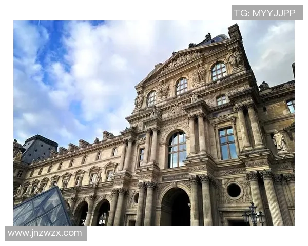 足球明星贝卢米的传奇人生与辉煌成就探秘 足球明星贝卢米的传奇人生与辉煌成就探秘