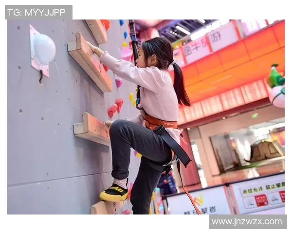 攀岩联赛点评：西安极限运动队的力量表现